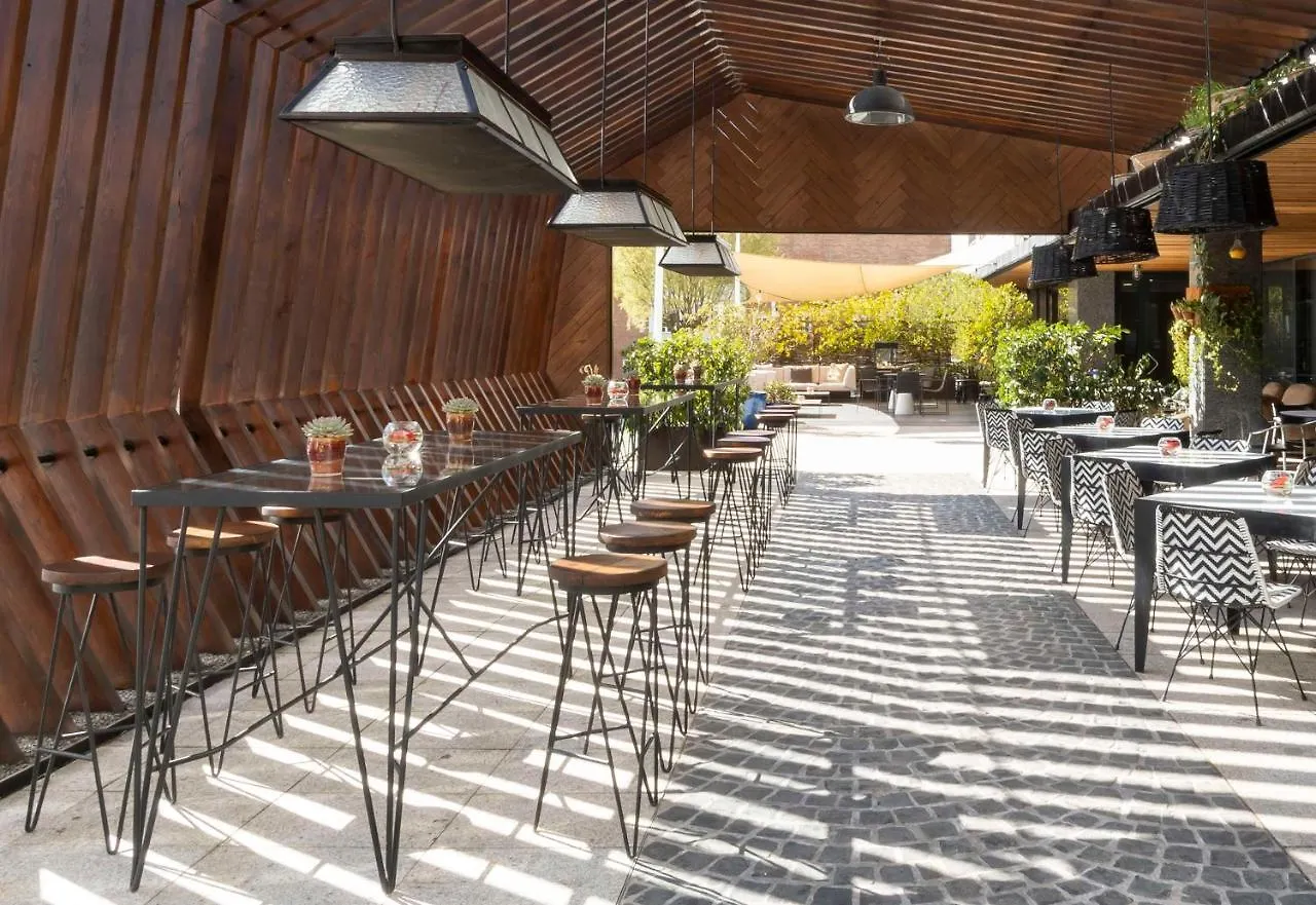 Hotel NH Madrid Ventas 4*,