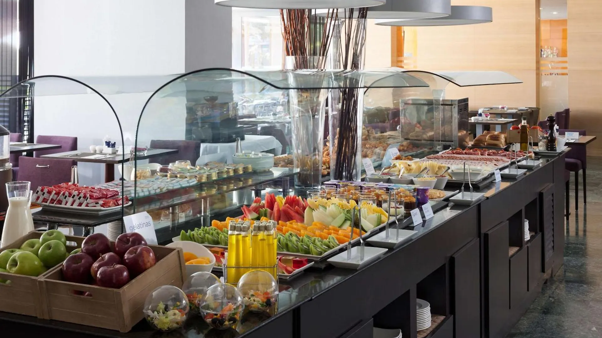 Hotel NH Madrid Ventas 4*,