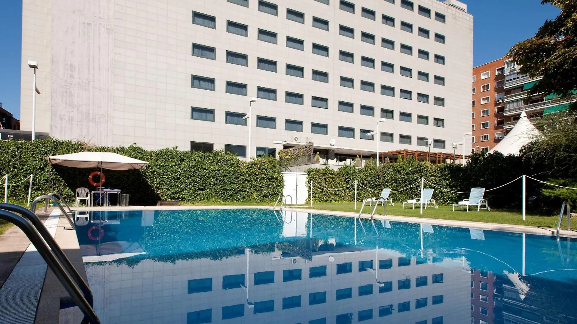 Отель Nh Madrid Ventas